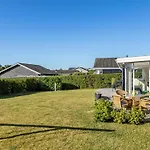 Holiday home Raymond - 175m From The Sea By Interhome *