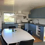 Raymond - 175m From The Sea By Interhome