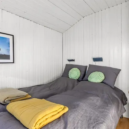 Raymond - 175m From The Sea By Interhome Hejls