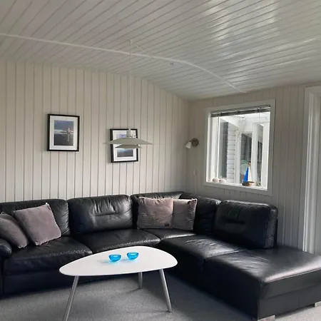 Raymond - 175m From The Sea By Interhome